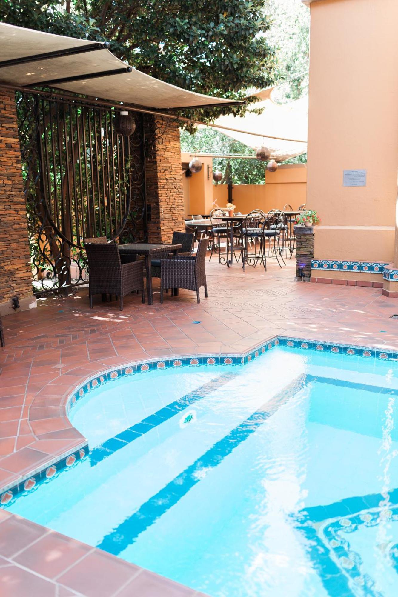 Royal Elephant Hotel & Conference Centre Centurion Exteriör bild